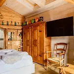 ホテル Le Hameau De Mon Pere 5*