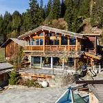 ホテル Le Hameau De Mon Pere 5*