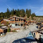 Le Hameau De Mon Pere ホテル
