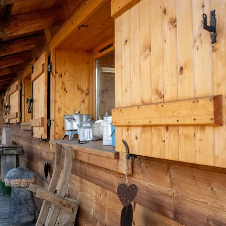 Le Hameau De Mon Pere Hotel Manigod