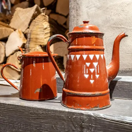 Отель Le Hameau De Mon Pere Маниго