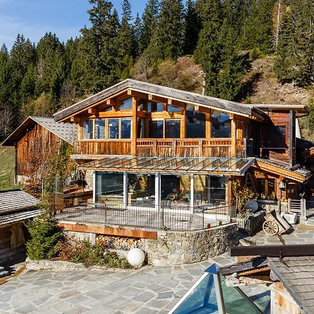 Отель Le Hameau De Mon Pere 5*