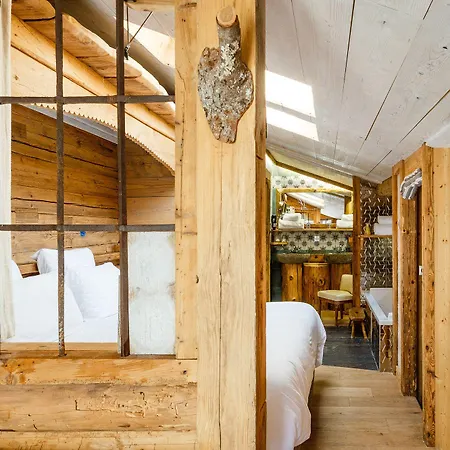 Le Hameau De Mon Pere Отель 5*